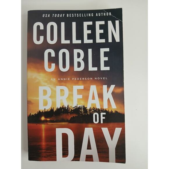 Break of Day (An Annie Pederson Novel) - Paperback By Colleen Coble - GOOD * - Picture 1 of 4